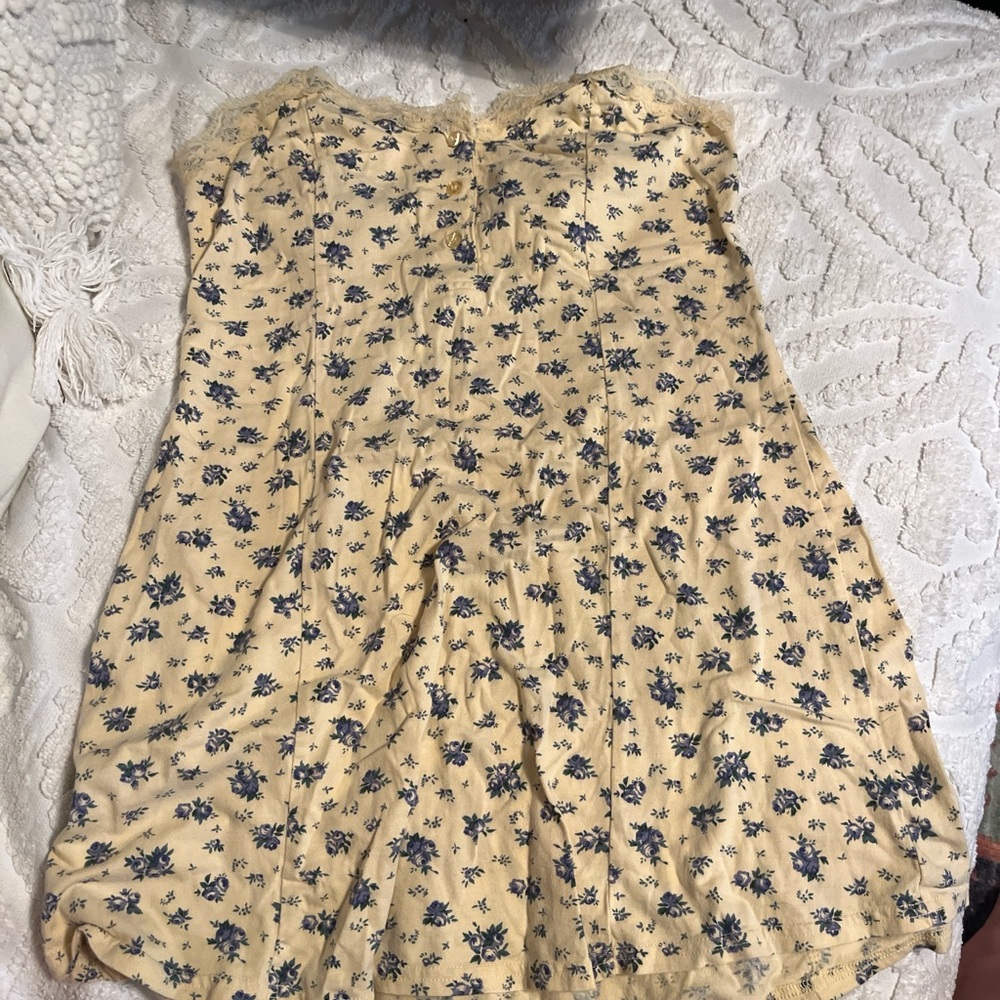 Victoria's Secret Cream Floral Chemise